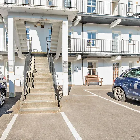 Vakantiehuis 2 Bed In Sz027 *